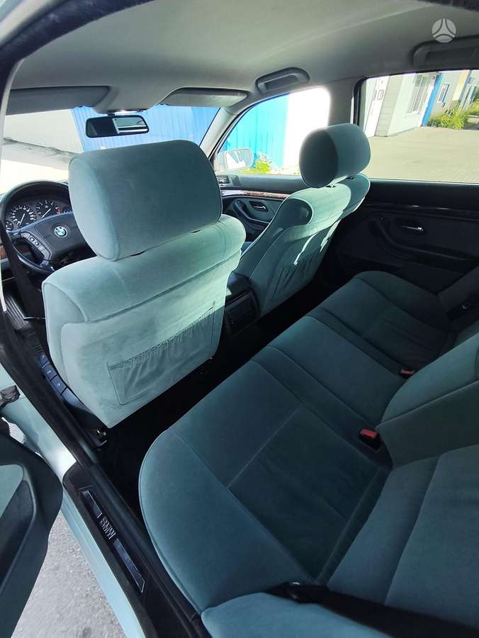 BMW 520, 2.0 l., Седан