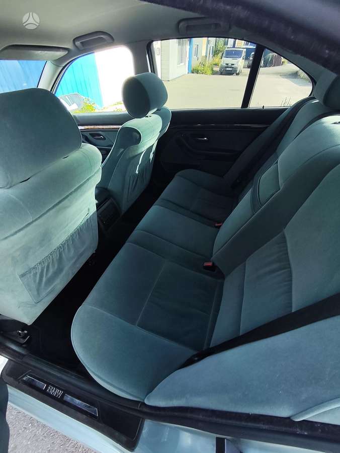 BMW 520, 2.0 l., Седан