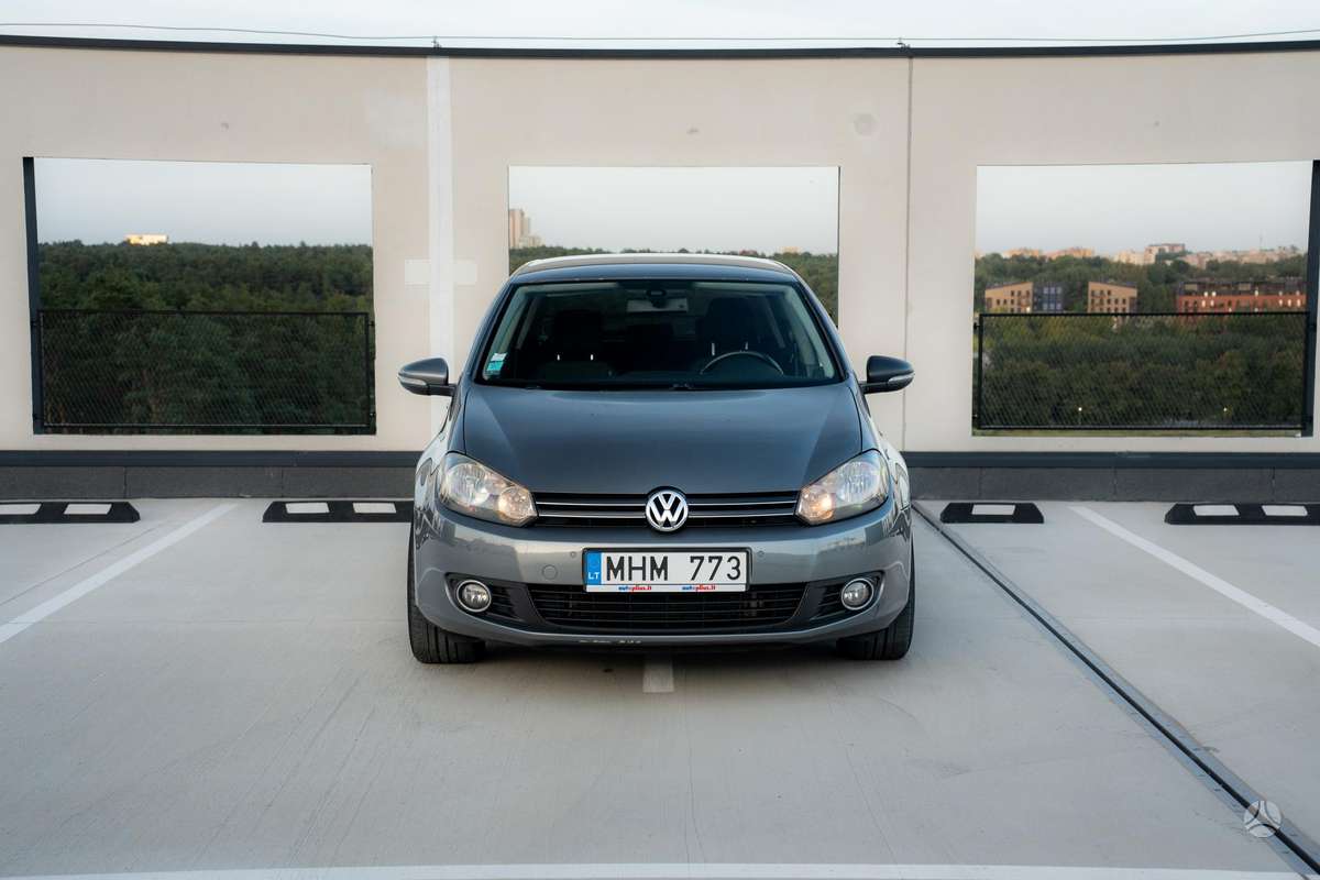 Volkswagen Golf - 3