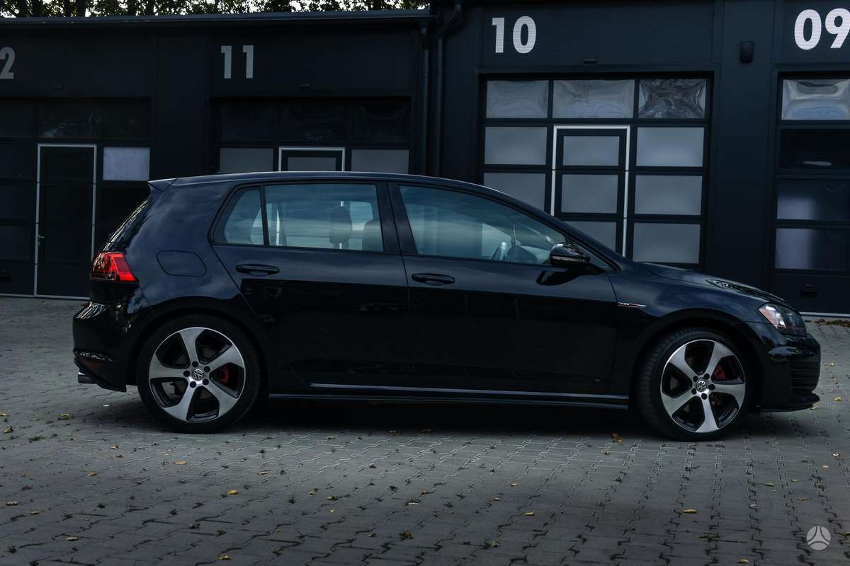 Volkswagen Golf, 2.0 l., hatchback