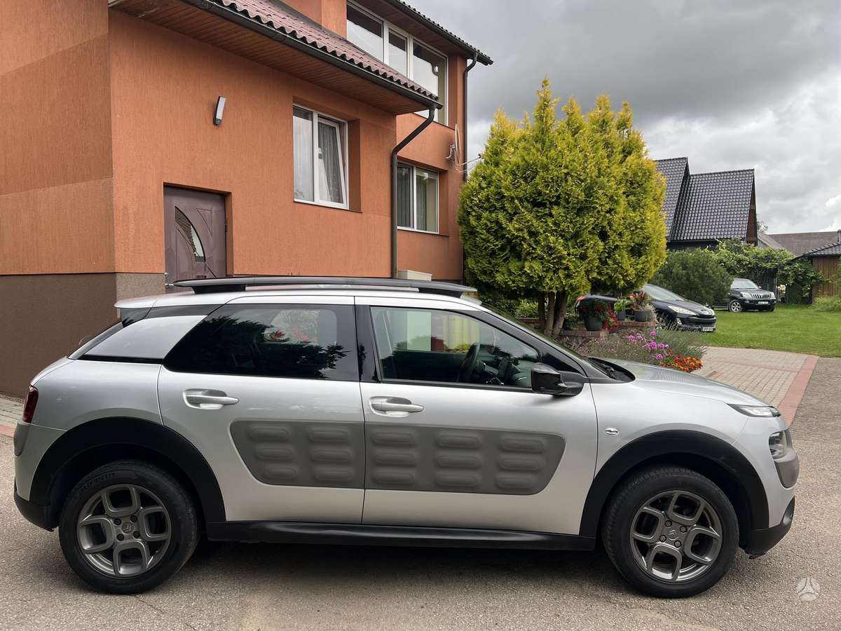 Citroen C4 Cactus, 1.2 l., hatchback