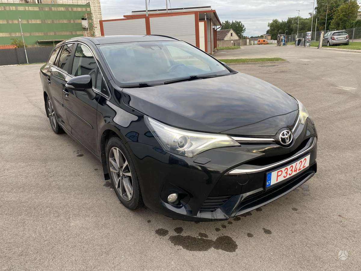Toyota Avensis - 1