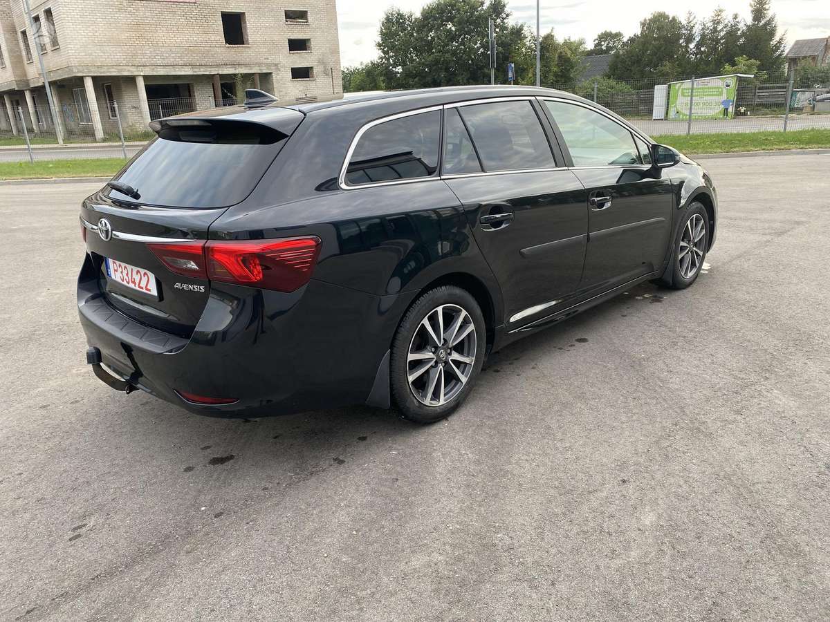 Toyota Avensis - 5