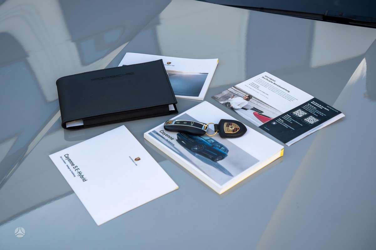 Porsche Cayenne - 6
