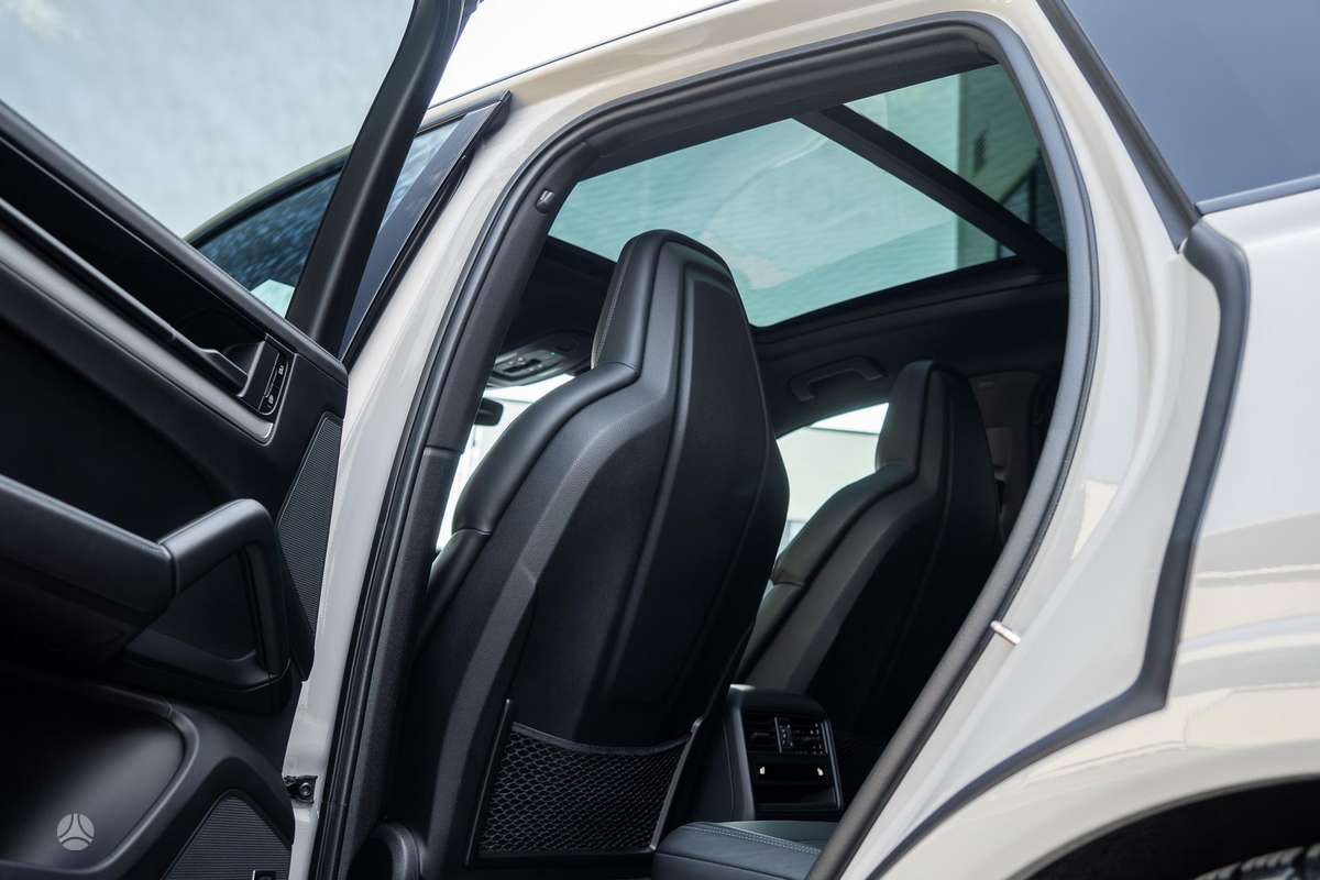 Porsche Cayenne - 4