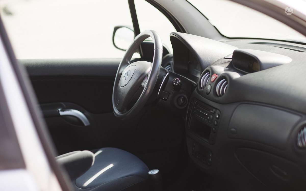 Citroen C3, 1.4 l., hatchback