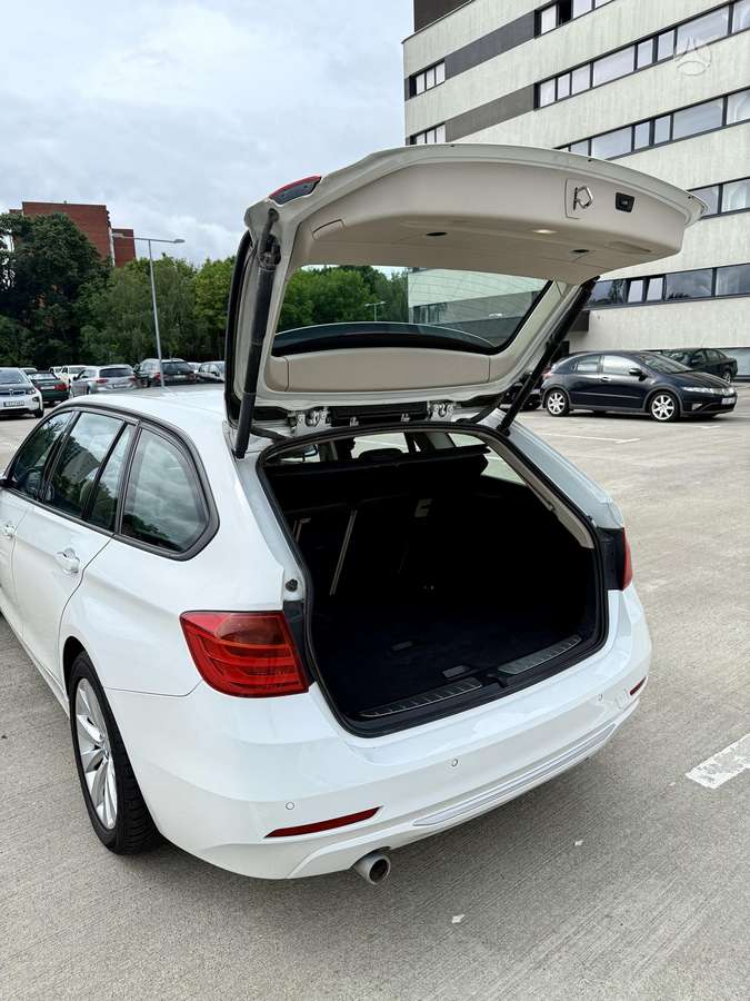 BMW 320, 2.0 l., wagon