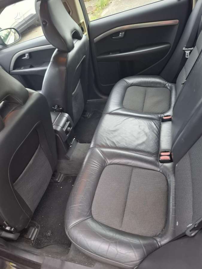 Volvo V70, 2.4 l., wagon