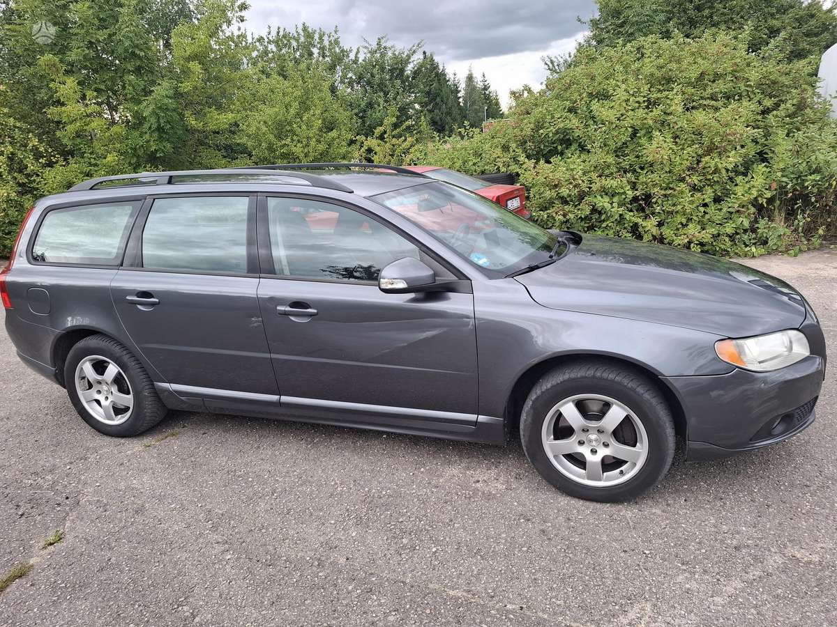 Volvo V70, 2.4 l., wagon