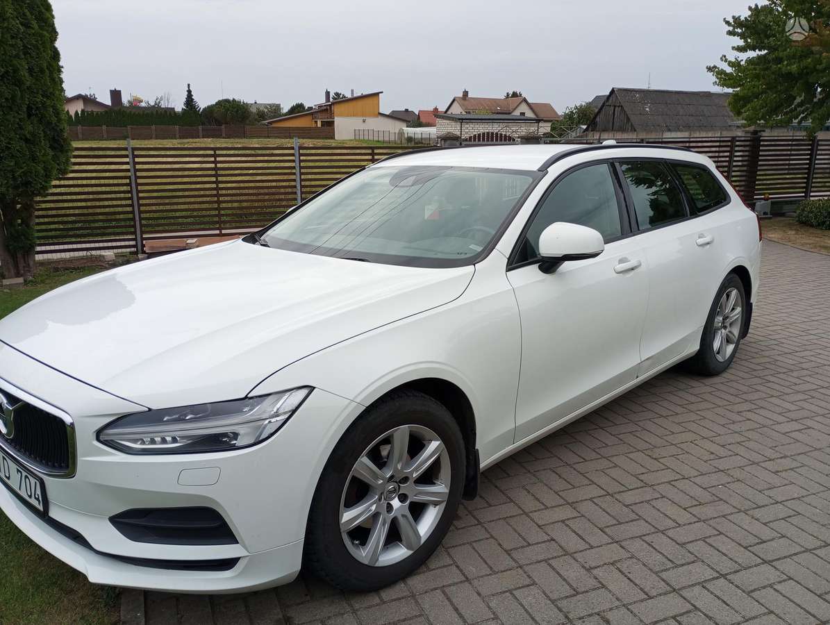 Volvo V90 - 1
