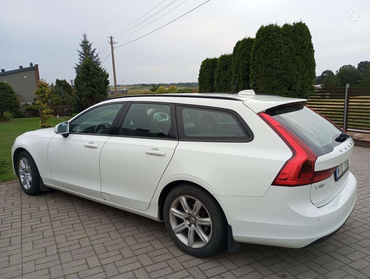 Volvo V90 - 5