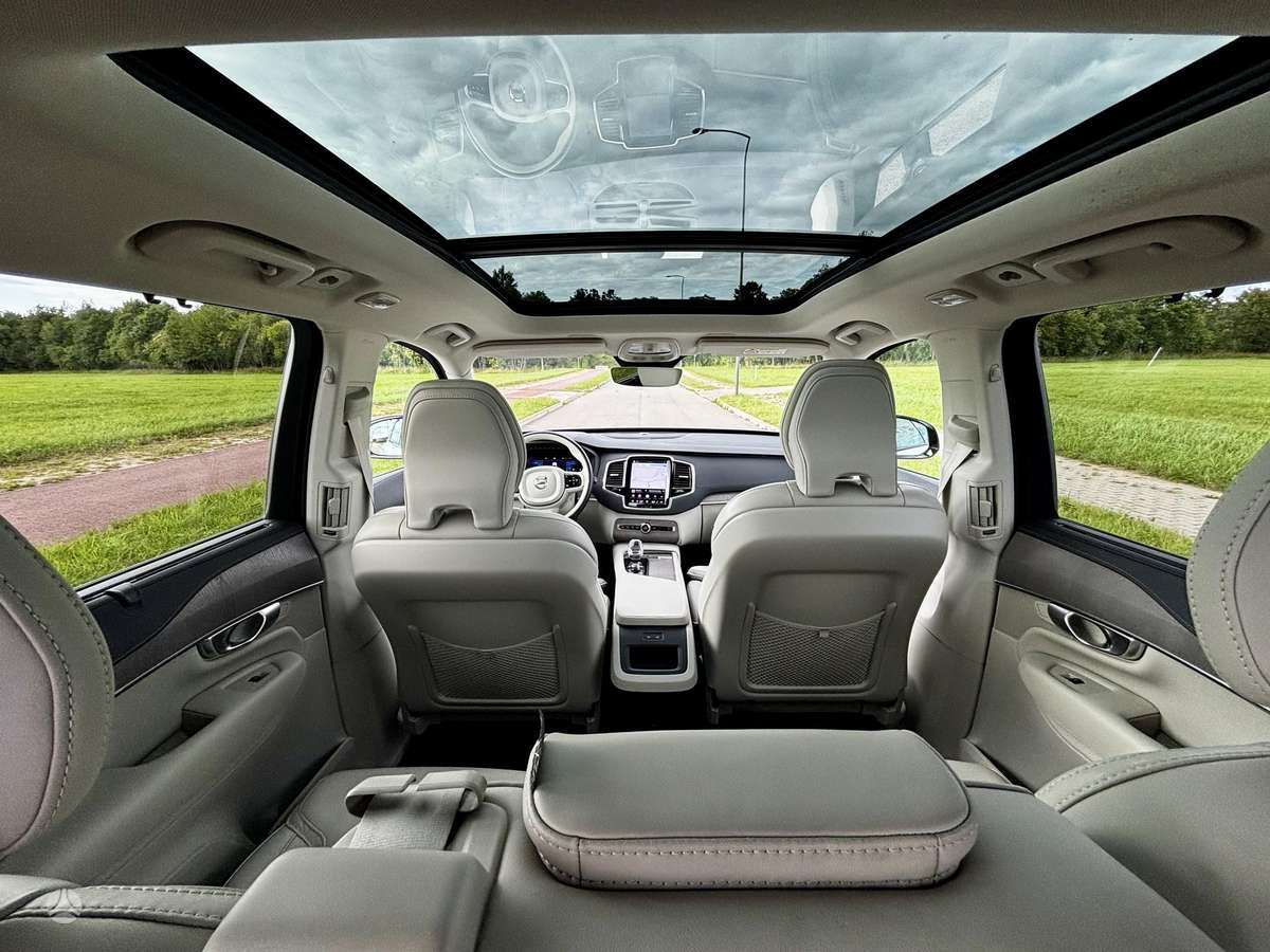 Volvo XC90 - 5
