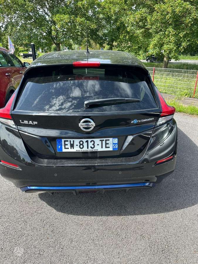Nissan Leaf, 40 kWh, hatchback