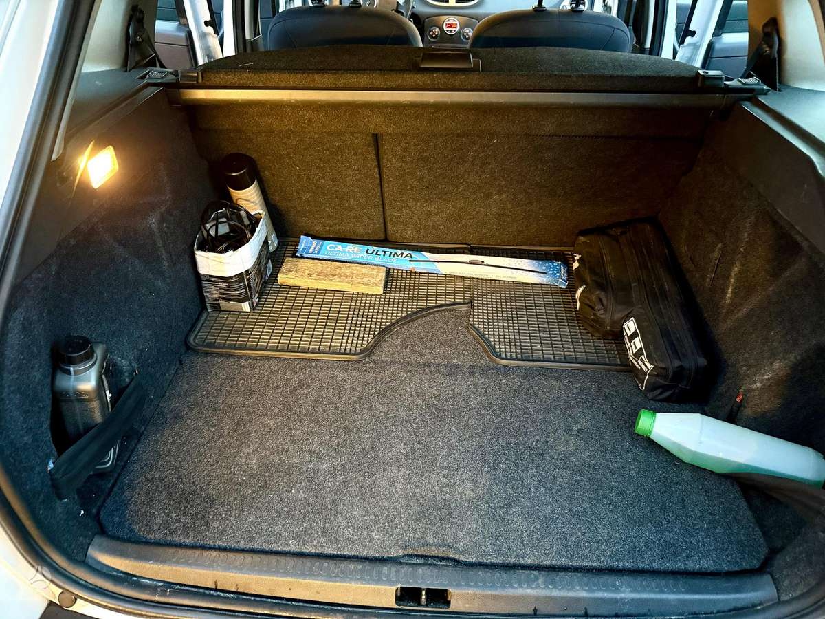 Renault Clio, 1.5 l., Хэтчбек