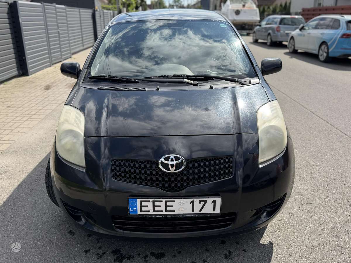 Toyota Yaris - 3