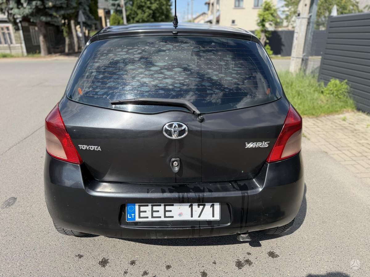Toyota Yaris - 7