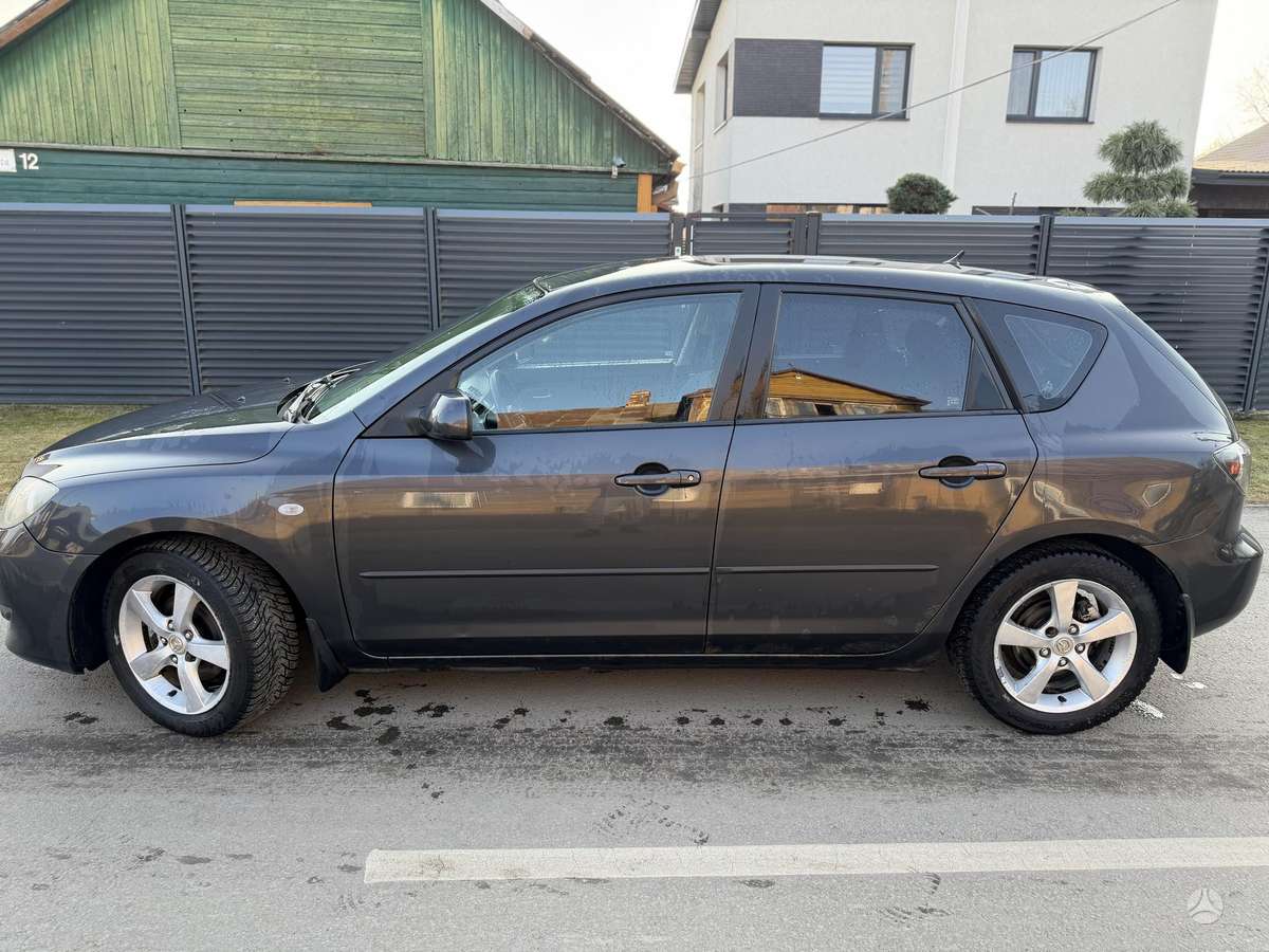Mazda 3, 1.6 l., hatchback