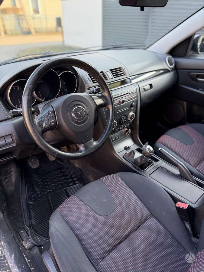 Mazda 3, 1.6 l., Хэтчбек