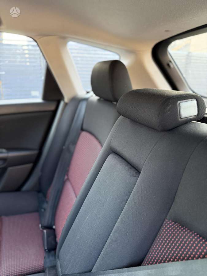 Mazda 3, 1.6 l., Хэтчбек