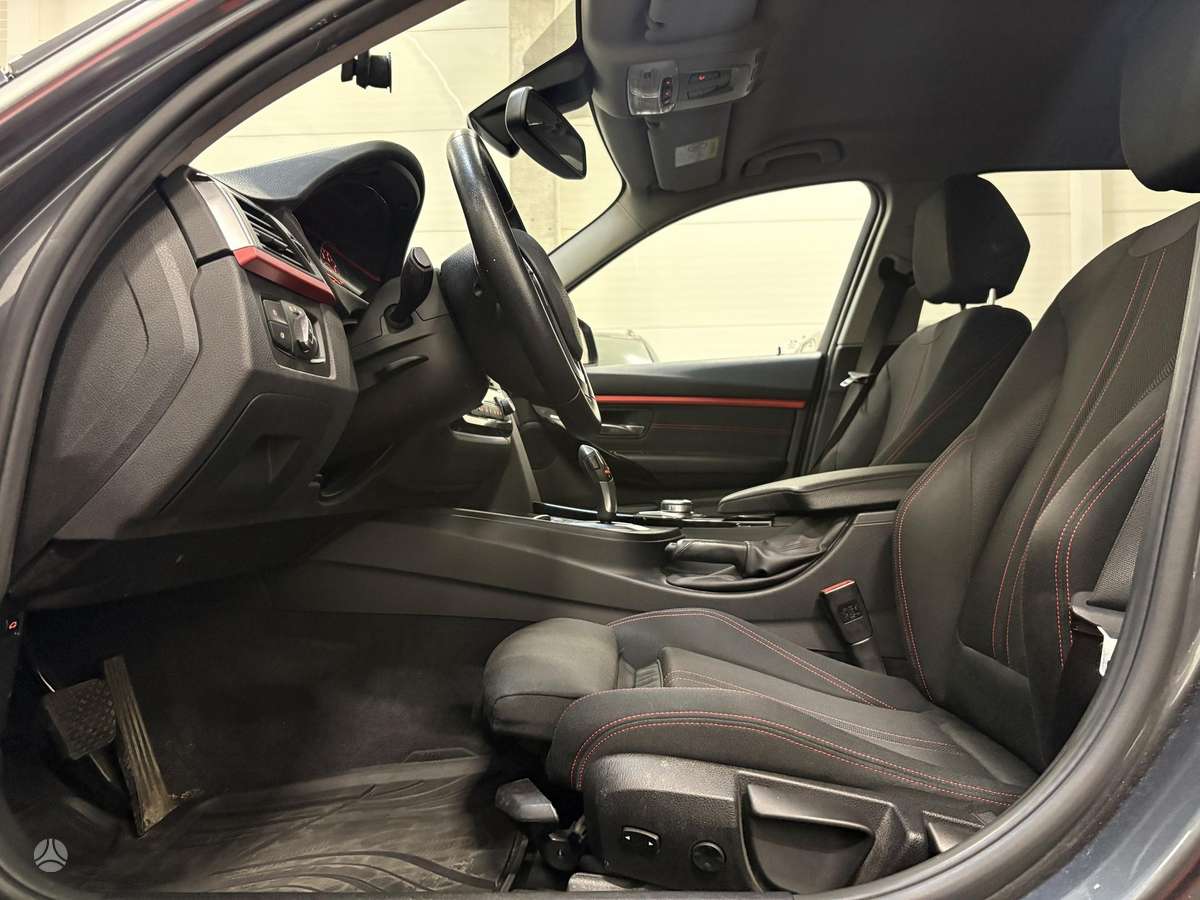 BMW 330, 2.0 l., wagon