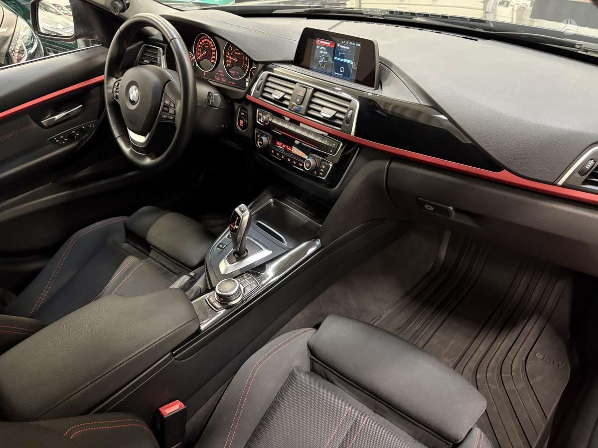 BMW 330, 2.0 l., Универсал
