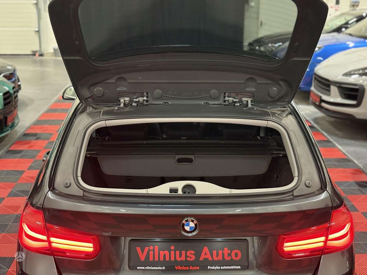 BMW 330, 2.0 l., Универсал