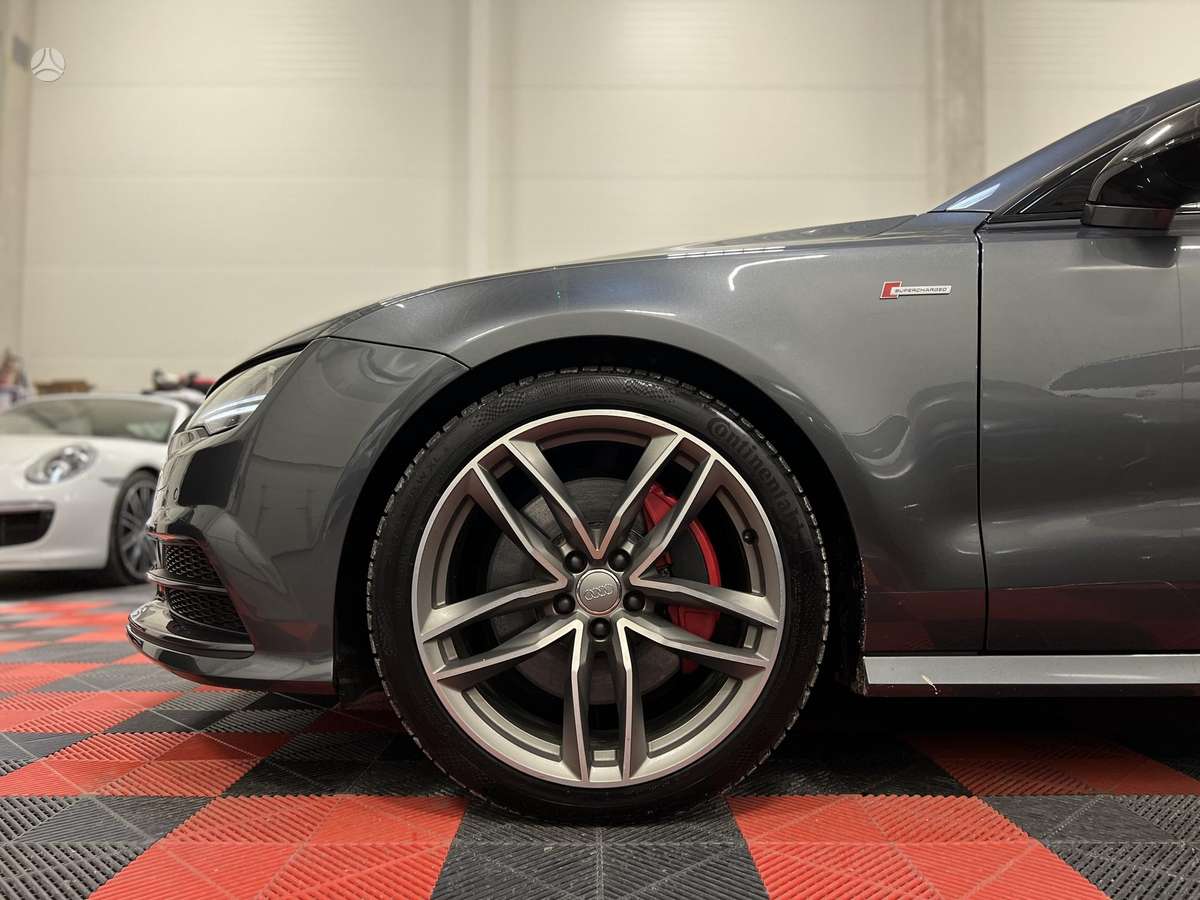 Audi A7, 3.0 l., saloon / sedan