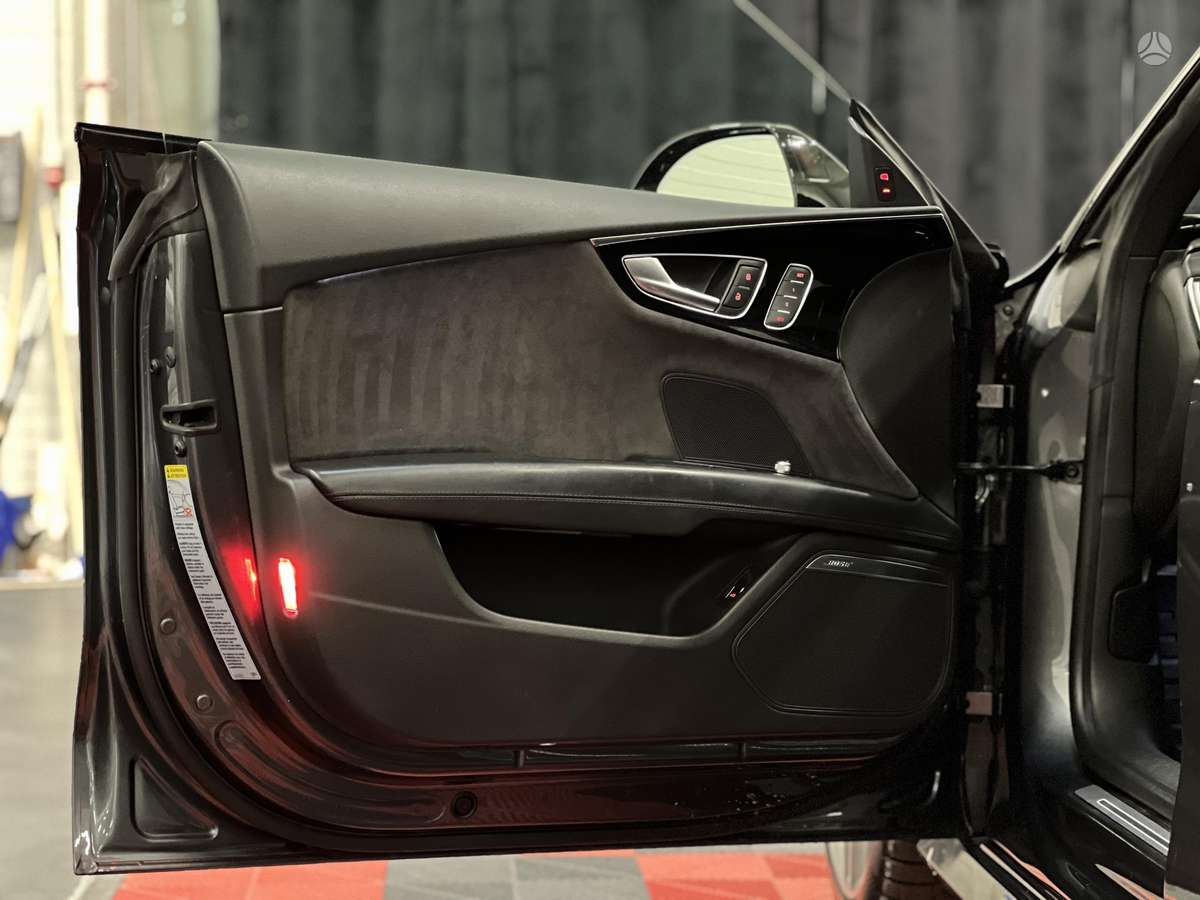 Audi A7, 3.0 l., saloon / sedan