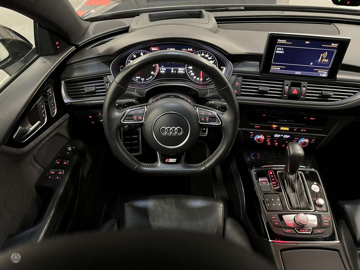 Audi A7, 3.0 l., saloon / sedan