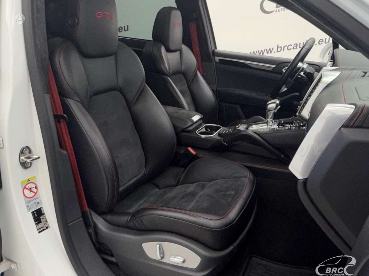 Porsche Cayenne, 3.6 l., off-road / crossover