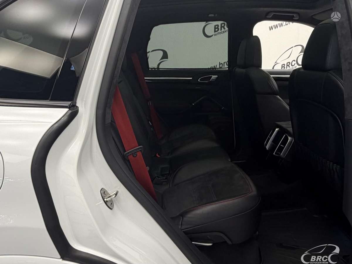 Porsche Cayenne, 3.6 l., off-road / crossover