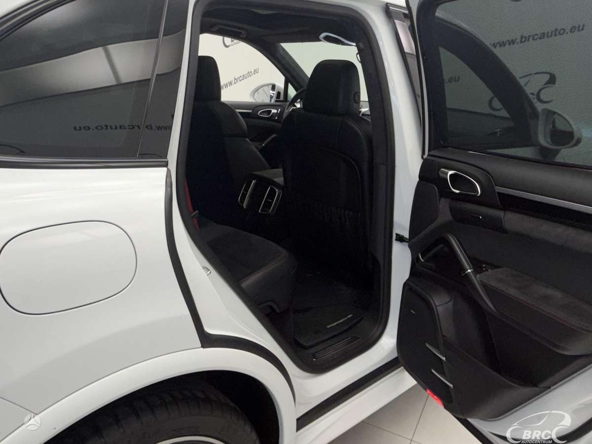 Porsche Cayenne, 3.6 l., off-road / crossover