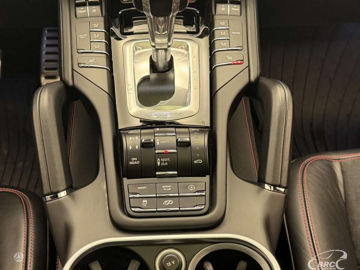 Porsche Cayenne, 3.6 l., off-road / crossover