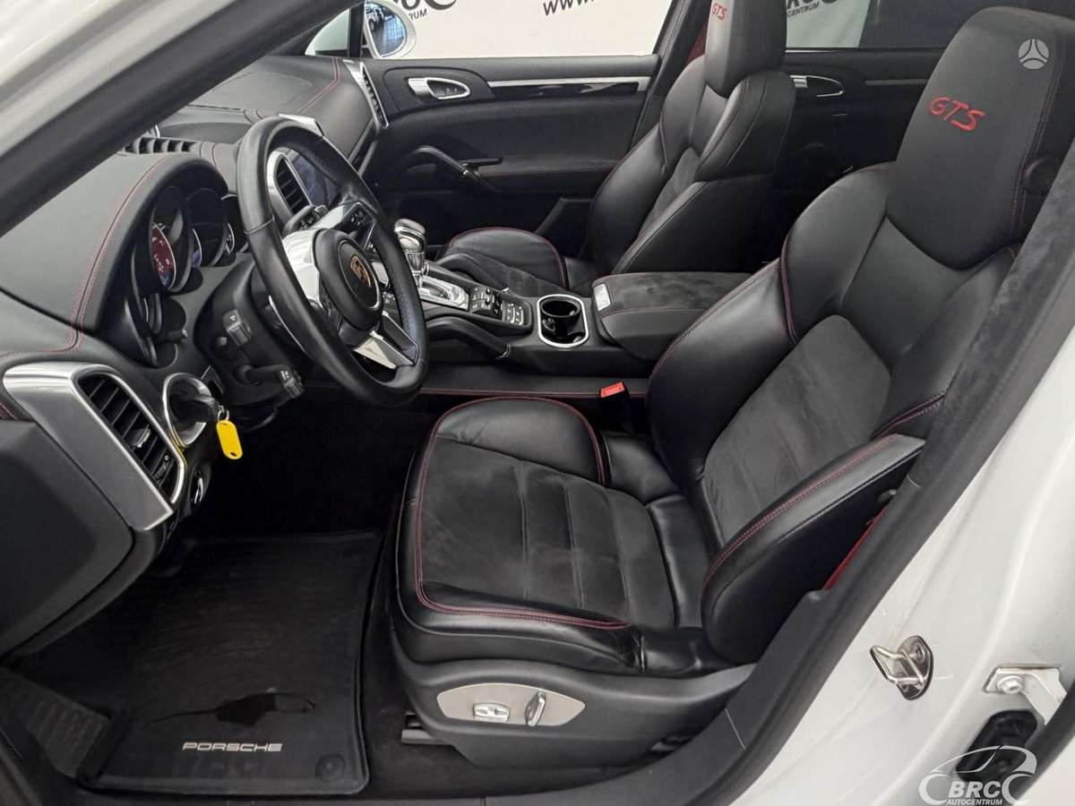 Porsche Cayenne, 3.6 l., off-road / crossover