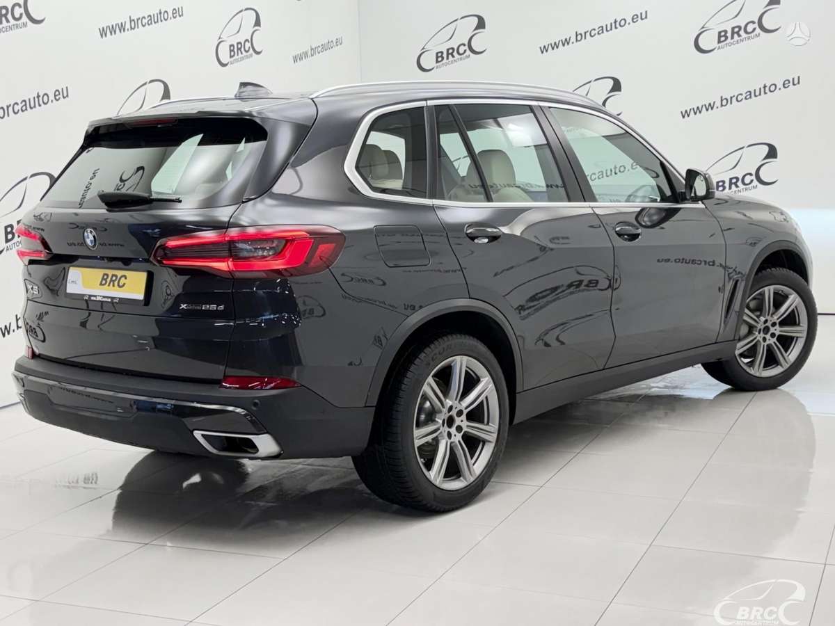 BMW X5, 2.0 l., off-road / crossover