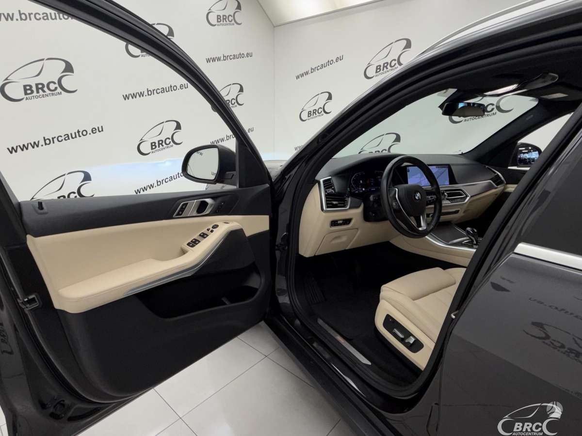 BMW X5, 2.0 l., off-road / crossover
