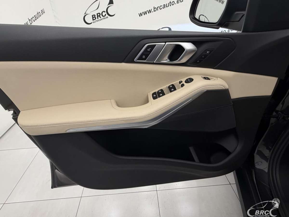 BMW X5, 2.0 l., off-road / crossover