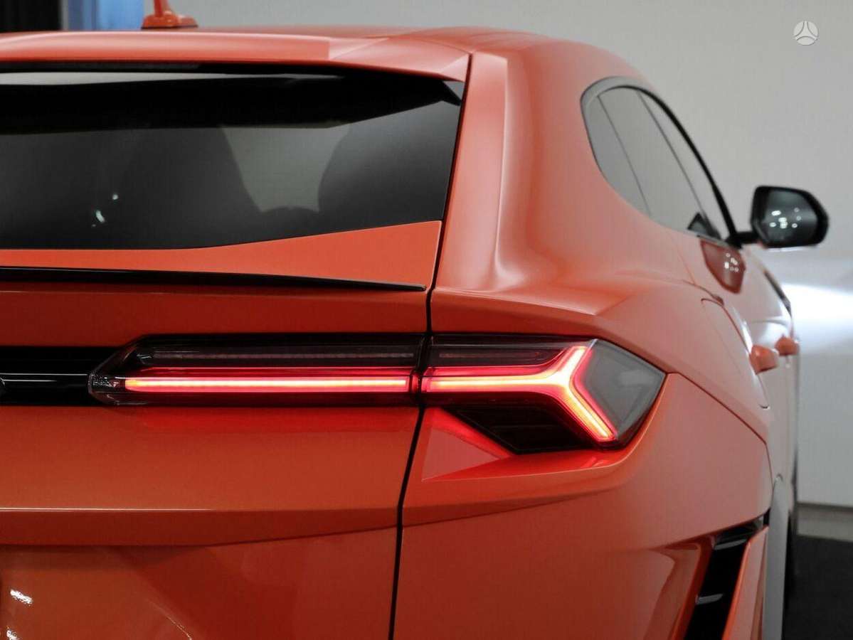 Lamborghini Urus, 4.0 l., Универсал