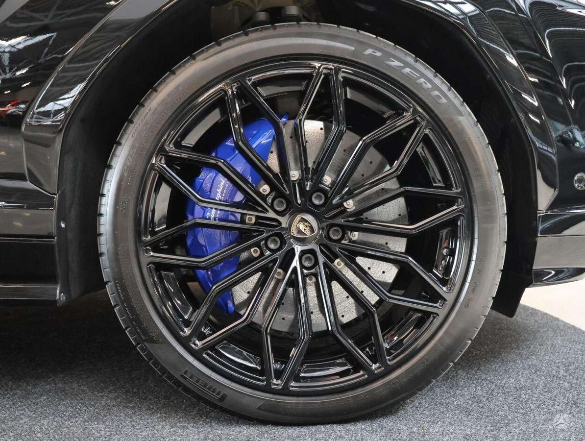 Lamborghini Urus, 4.0 l., wagon
