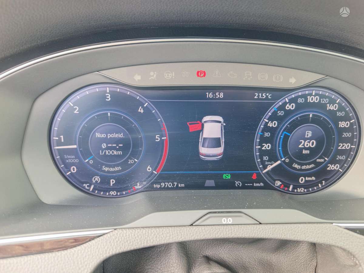 Volkswagen Passat - 9