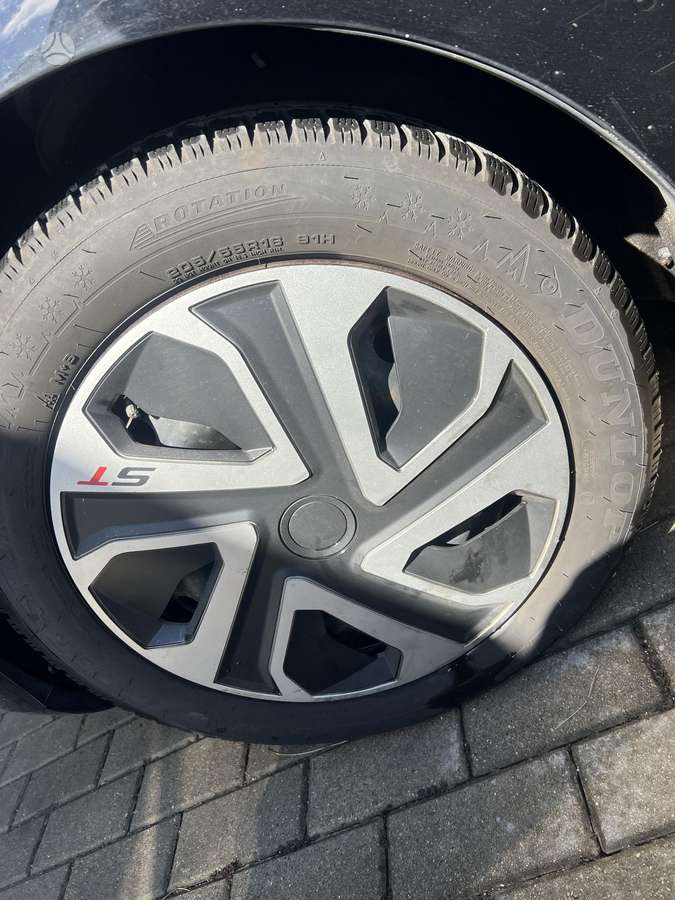 Volvo V40, 2.0 l., Хэтчбек