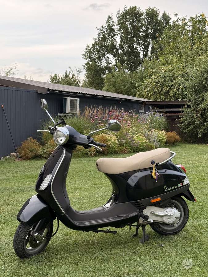 Piaggio Vespa 50cc, мотороллеры / мопеды
