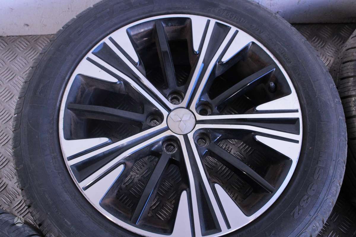 Mitsubishi Eclipse Cross, lengvojo lydinio, R18