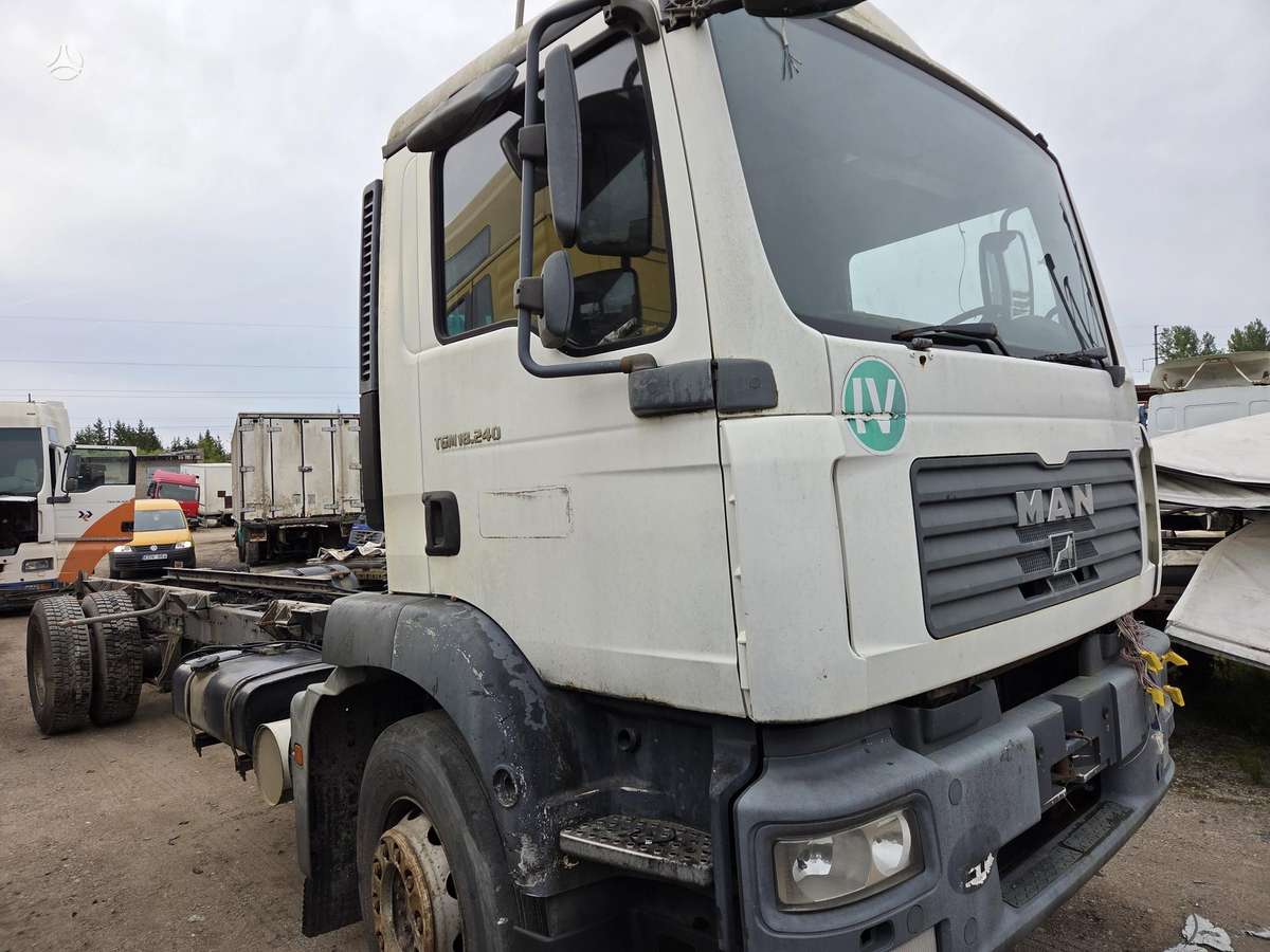 MAN TGM 18.240, trucks