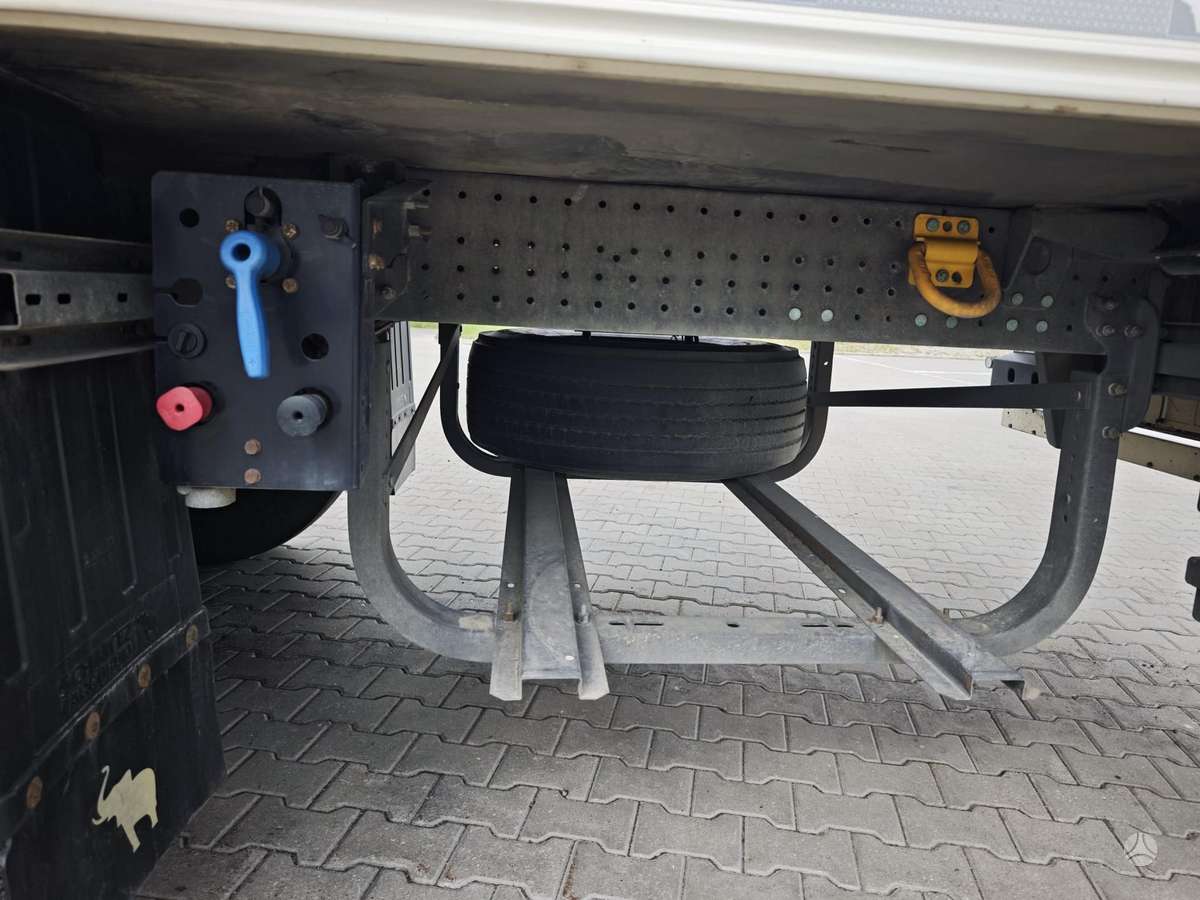 Schmitz SKO 24 / ThermoKing, refrigerated
