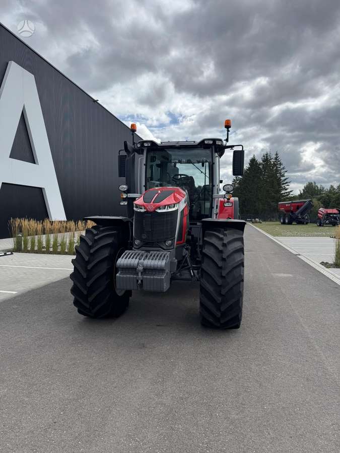 Massey Ferguson 8S.225, тракторы