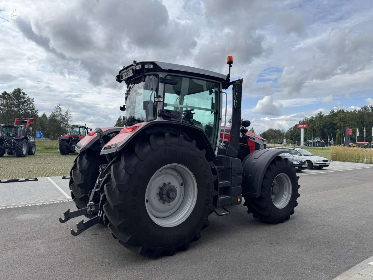 Massey Ferguson 8S.225, тракторы