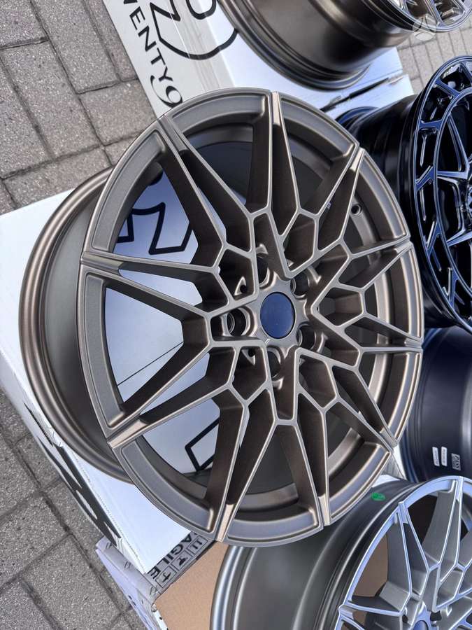 BMW Style 826M, light alloy, R18