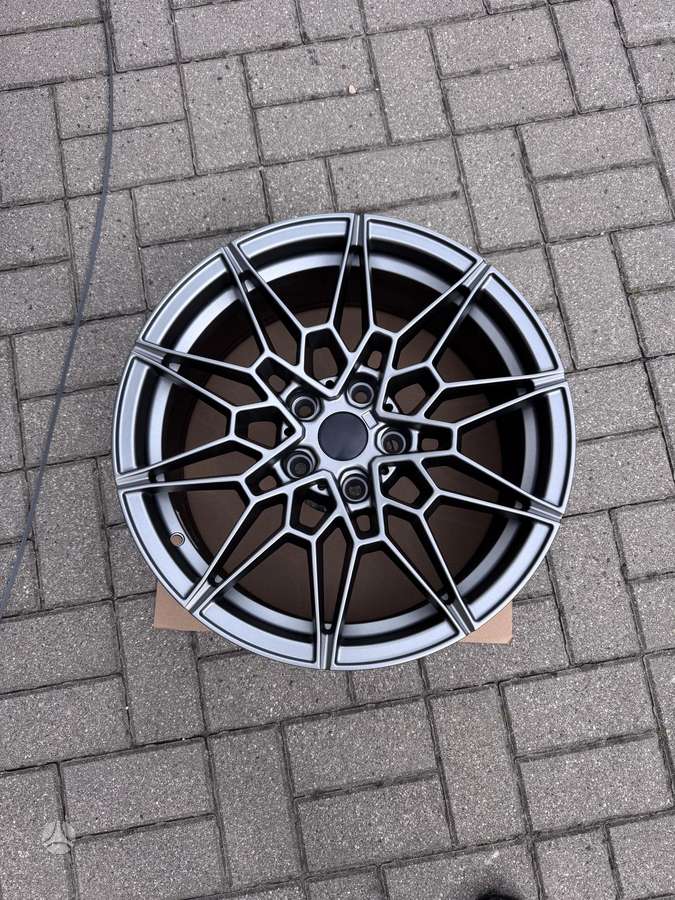 BMW Style 826M, light alloy, R18