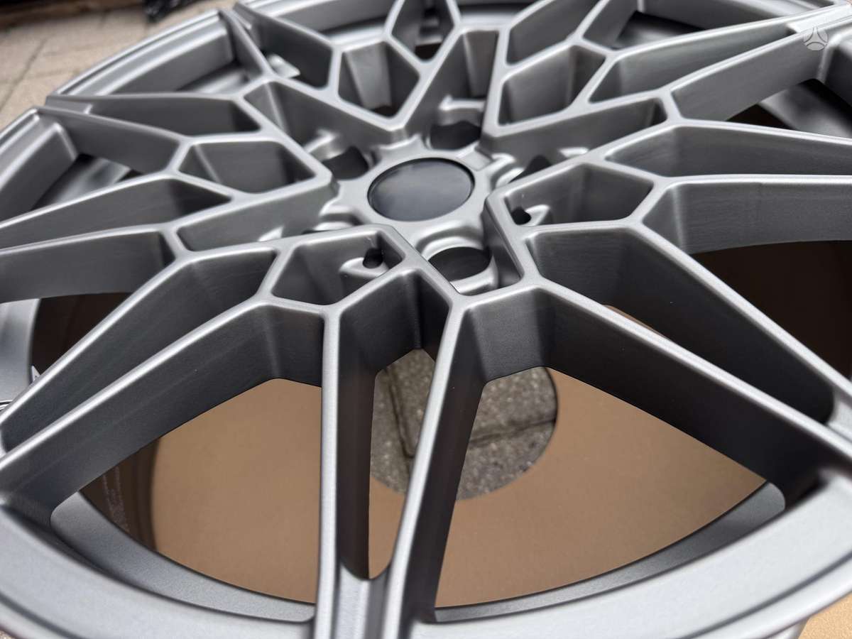 BMW Style 826M, light alloy, R18